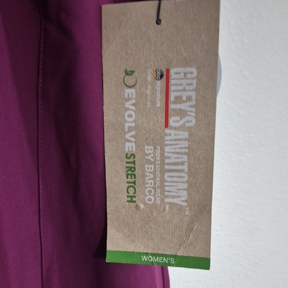 Grey's Anatomy Maroon Evolve Stretch Top - Picture 3 of 11